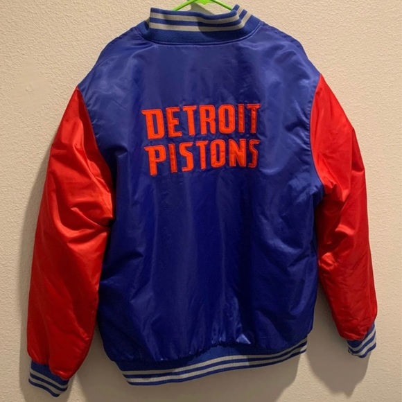 Detroit Pistons Bomber Jacket 🏀🚙 - Picture 6 of 7